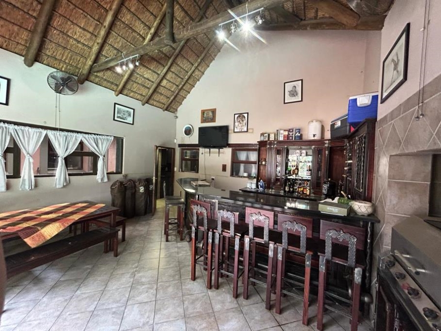 5 Bedroom Property for Sale in Melodie North West